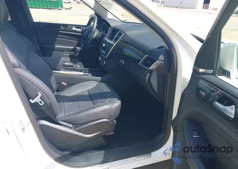 2015 Mercedes-Benz Ml 400 4Matic z USA, uszkodzony, nr VIN 4JGDA5GB6FA534279